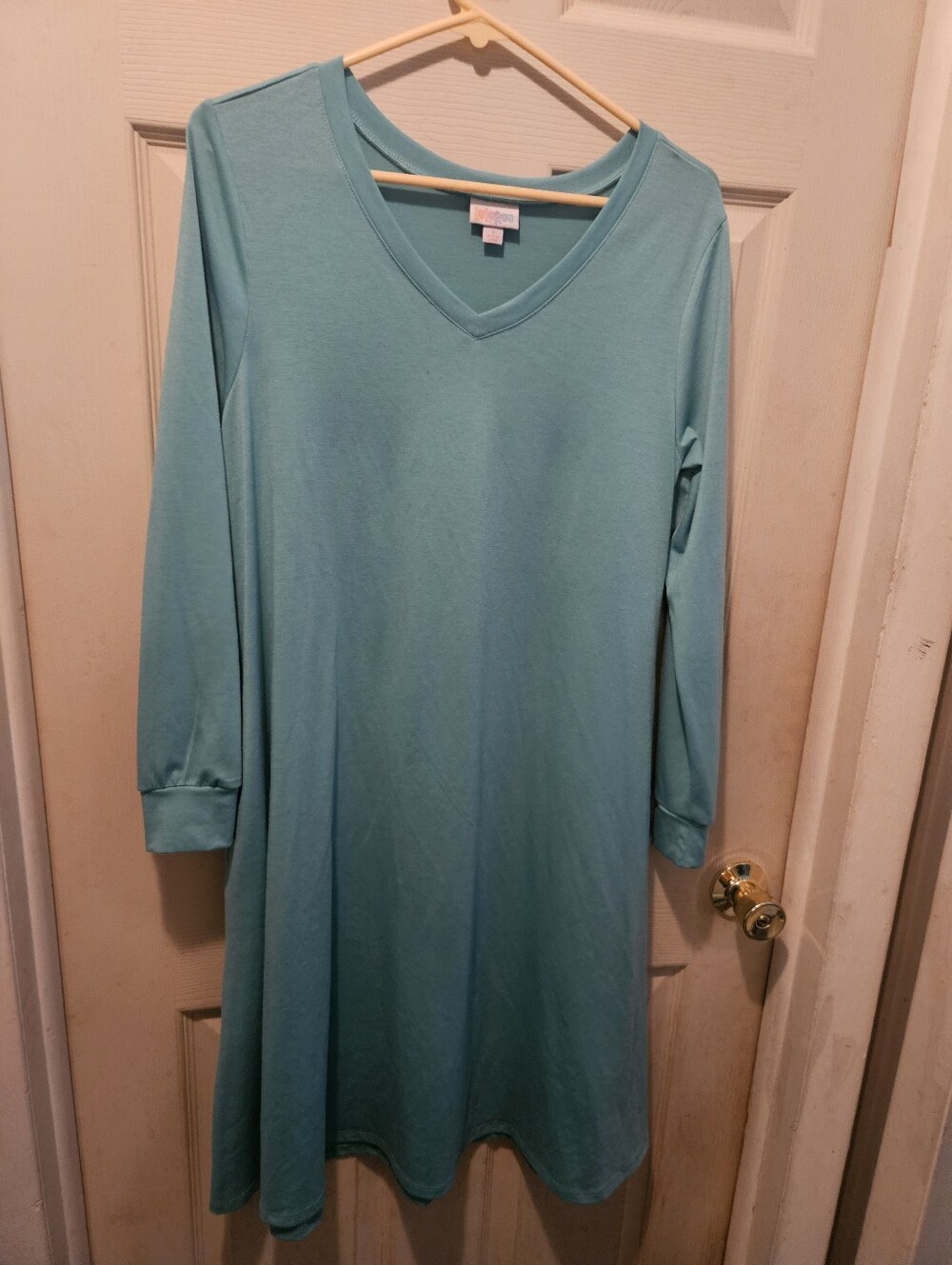Small Emily LulaRoe Long Sleeve with POCKETS Solid Aqua Teal NWOT